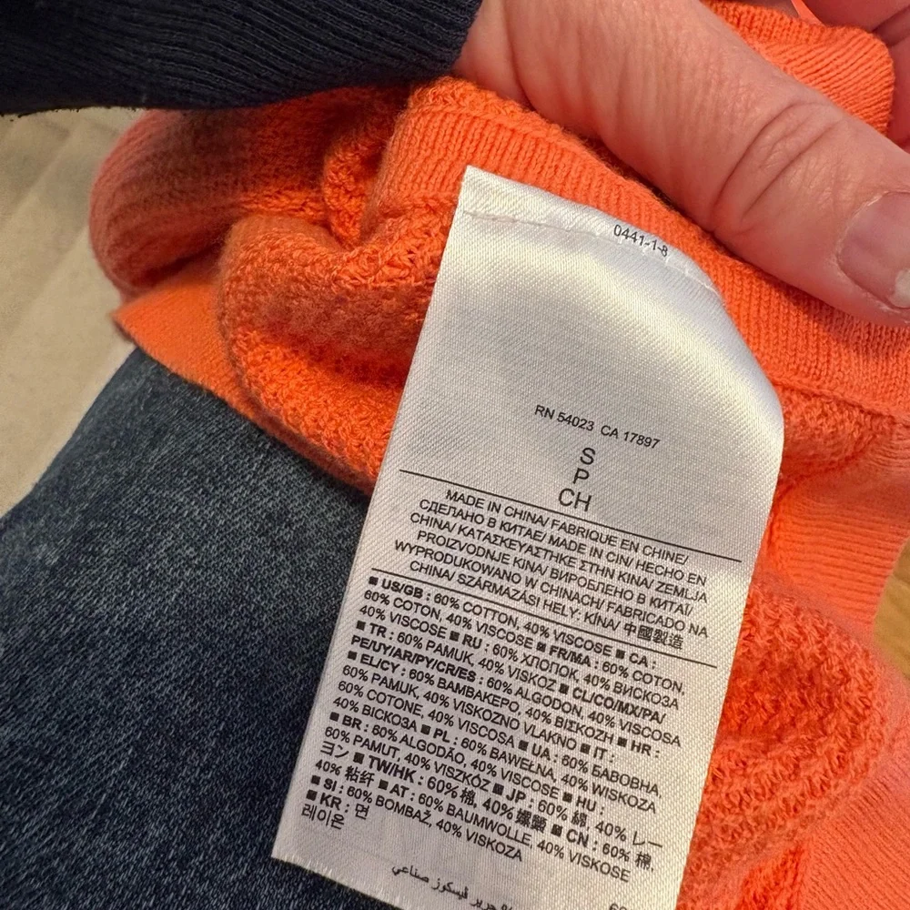 Banana Republic peachy orange sweater size S Women’s - Picture 10 of 11